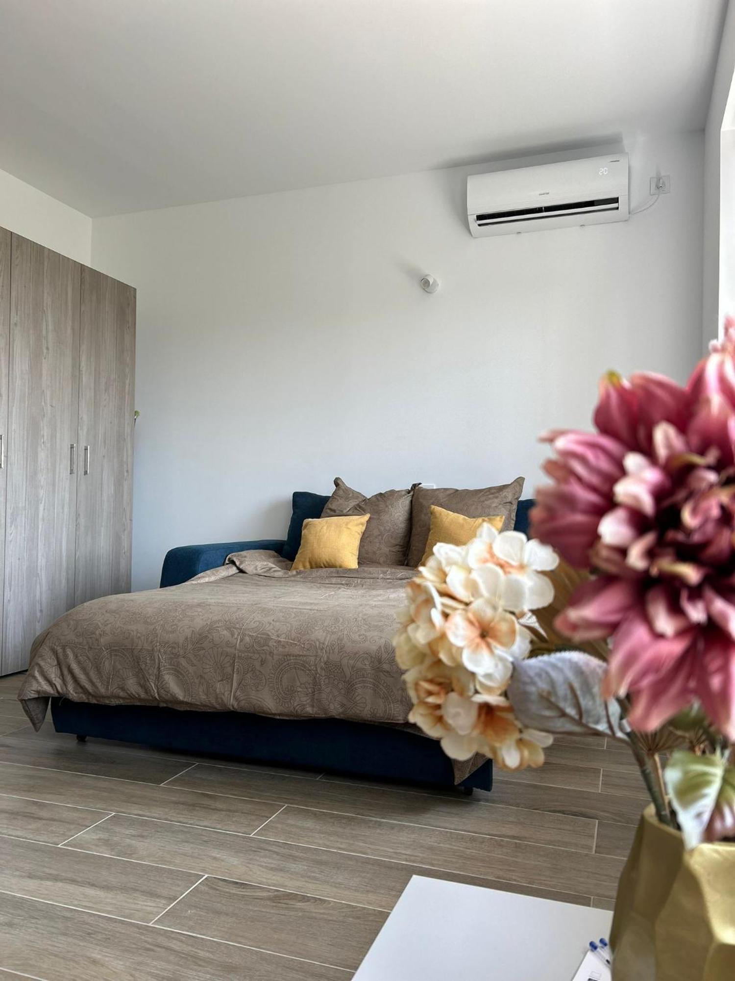 Summit Stay Apartment Bukarest Exterior foto