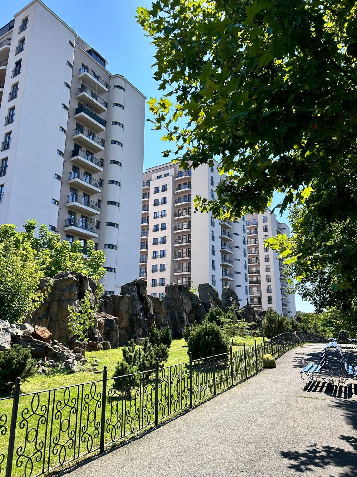 Summit Stay Apartment Bukarest Exterior foto